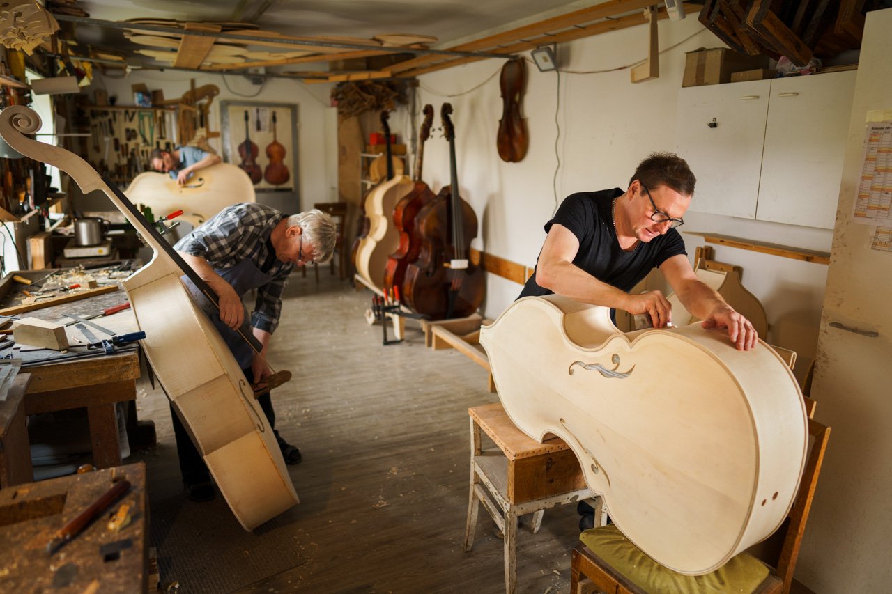 Instrumentenmakers in Erlebniswelt Musikinstrumentenbau in het Vogtland